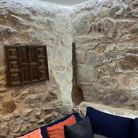 Stone Inn Near Acropolis & Metro 石头记 Felsenhohle 雅典 外观 照片