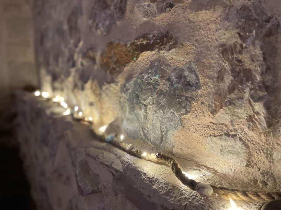 Stone Inn Near Acropolis & Metro 石头记 Felsenhohle 雅典 外观 照片