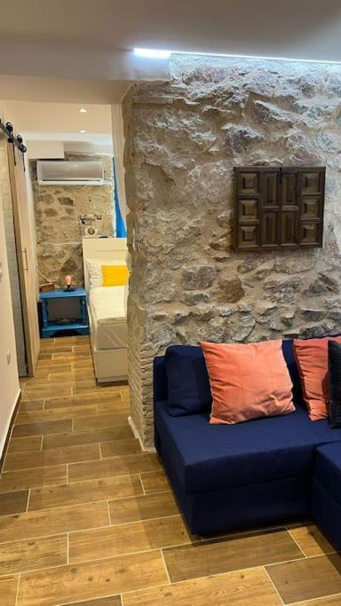 Stone Inn Near Acropolis & Metro 石头记 Felsenhohle 雅典 外观 照片